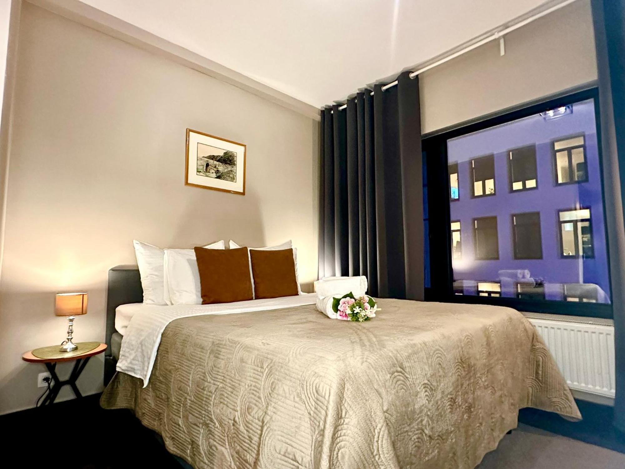 Luxury Suites Diamond By Rikas Hotels Αμβέρσα Εξωτερικό φωτογραφία
